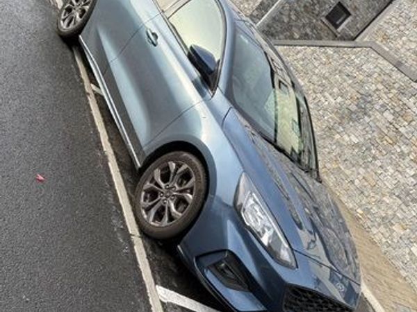 Ford Focus Hatchback, Diesel, 2021, Blue