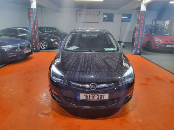 Opel Astra Hatchback, Diesel, 2015, Black