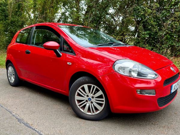 Fiat Punto Hatchback, Petrol, 2014, Red