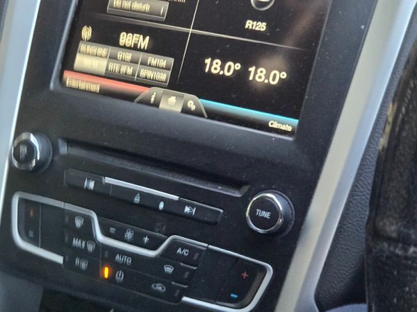 Ford Mondeo Estate, Diesel, 2015, Silver