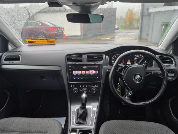 Volkswagen Golf Estate, Petrol, 2020, White