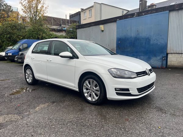 Volkswagen Golf Hatchback, Petrol, 2014, White