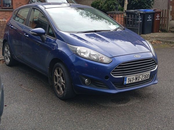 Ford Fiesta Hatchback, Diesel, 2014, Blue