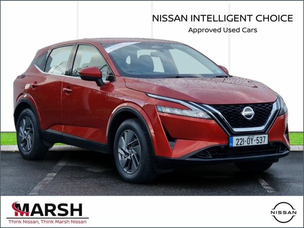 Nissan Qashqai MPV, Petrol, 2022, Red