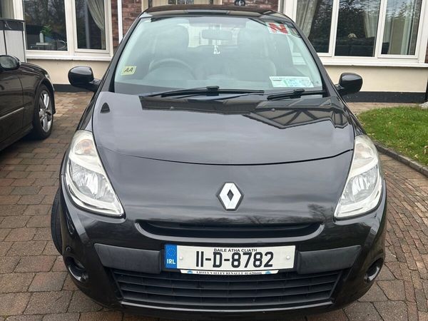 Renault Clio Hatchback, Petrol, 2011, Black