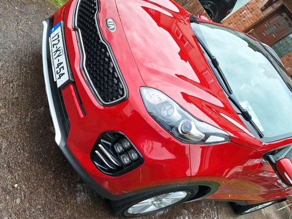 Kia Sportage SUV, Diesel, 2017, Red