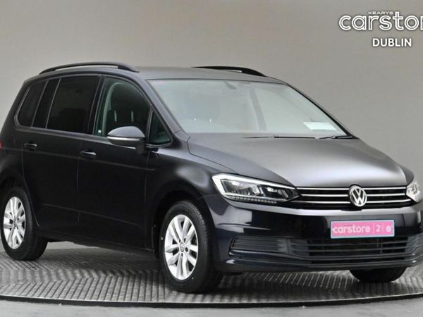 Volkswagen Touran MPV, Petrol, 2017, Black