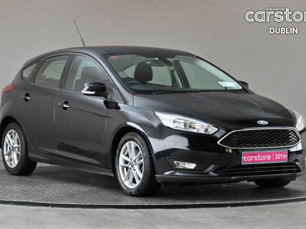 Ford Focus Hatchback, Petrol, 2016, Black