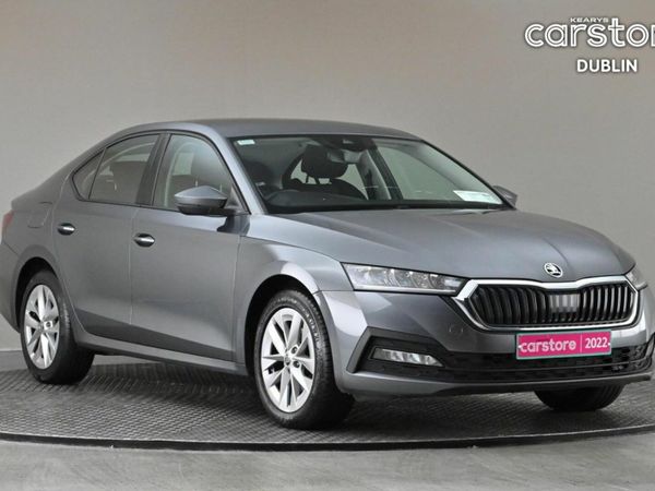 Skoda Octavia Hatchback, Diesel, 2022, Grey