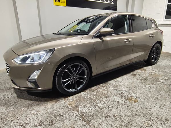 Ford Focus Hatchback, Diesel, 2019, Silver