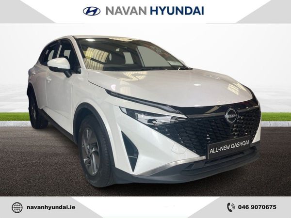 Nissan Qashqai MPV, Petrol, 2025, White