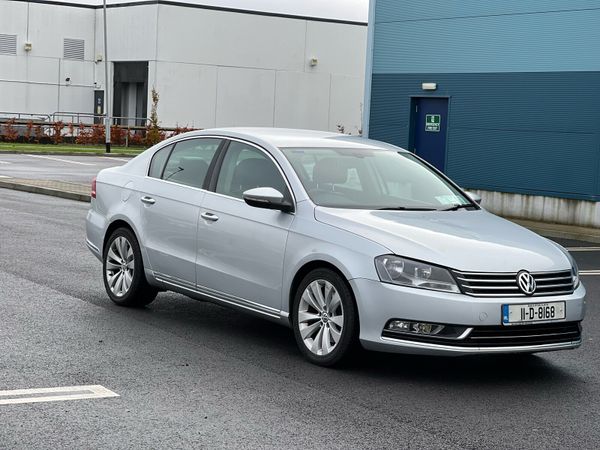 Volkswagen Passat Saloon, Diesel, 2011, Silver