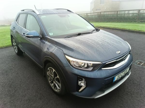 Kia Stonic Estate/Jeep, Petrol, 2021, Blue