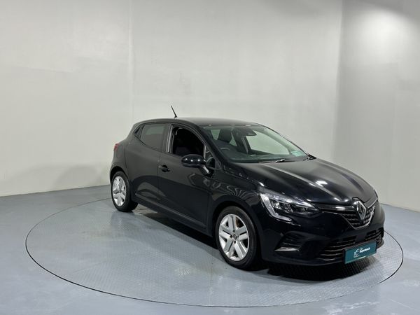 Renault Clio Hatchback, Petrol, 2022, Black