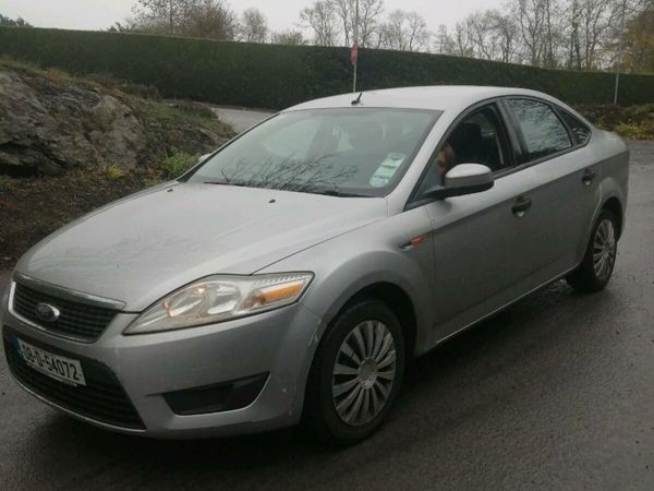 Ford Mondeo Saloon, Petrol, 2008, Silver