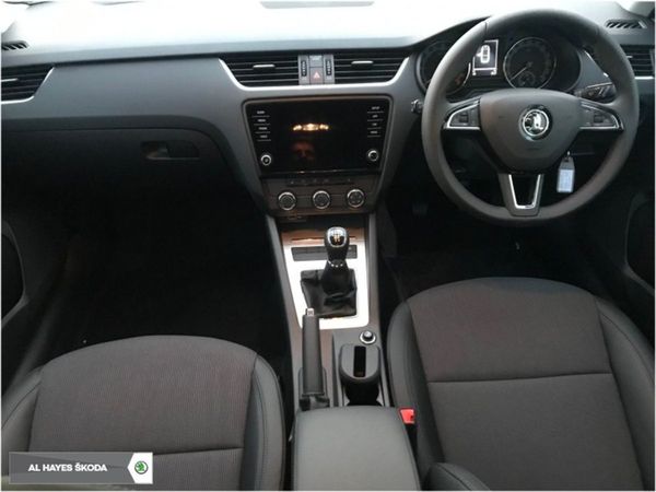 Skoda Octavia Saloon, Diesel, 2020, Grey