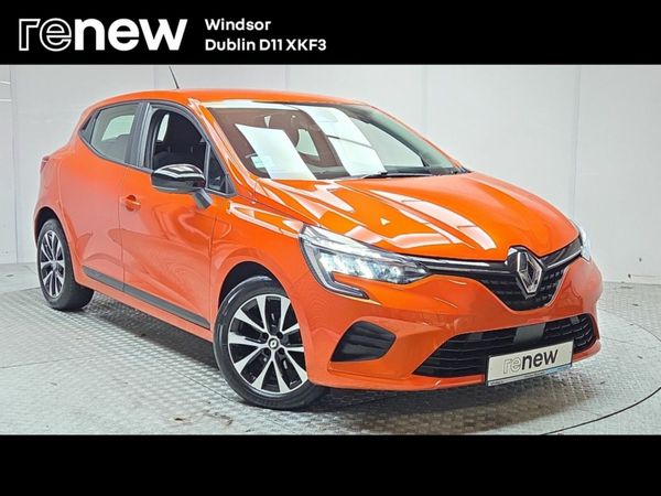 Renault Clio Hatchback, Petrol, 2023, Orange
