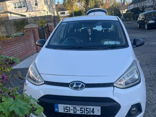 Hyundai i10 Hatchback, Petrol, 2015, White