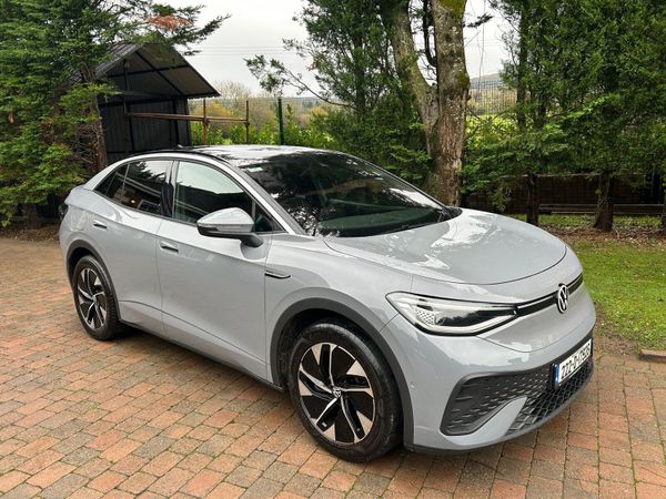 Volkswagen ID.5 Estate, Electric, 2022, Grey