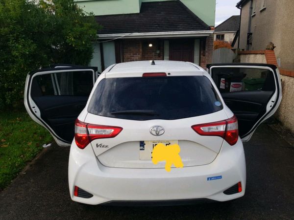 Toyota Vitz Hatchback, Petrol, 2018, White
