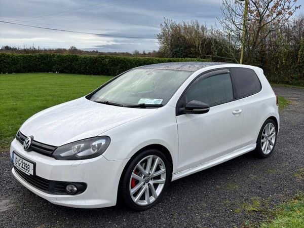 Volkswagen Golf Hatchback, Diesel, 2010, White