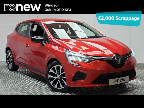 Renault Clio Hatchback, Petrol, 2023, Red