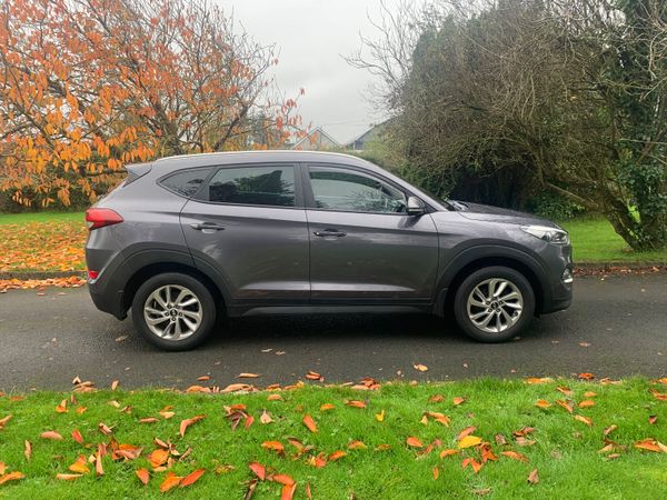 Hyundai Tucson SUV, Diesel, 2016, Grey