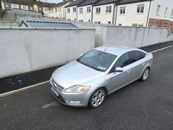 Ford Mondeo Hatchback, Diesel, 2010, Silver