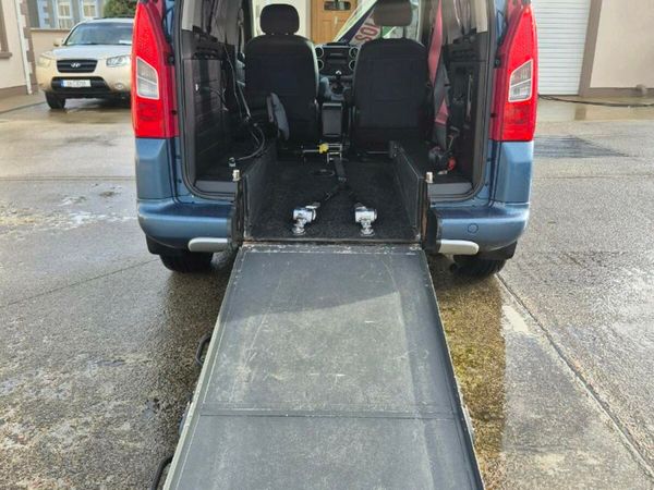 Citroen Berlingo Multispace Estate, Diesel, 2012, Blue