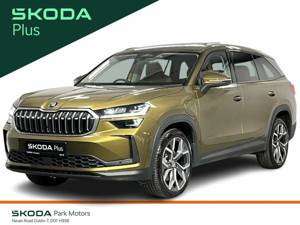 Skoda Kodiaq SUV, Petrol Plug-in Hybrid, 2024, Gold