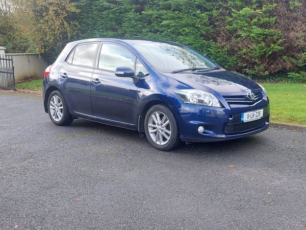 Toyota Auris Hatchback, Petrol, 2011, Blue