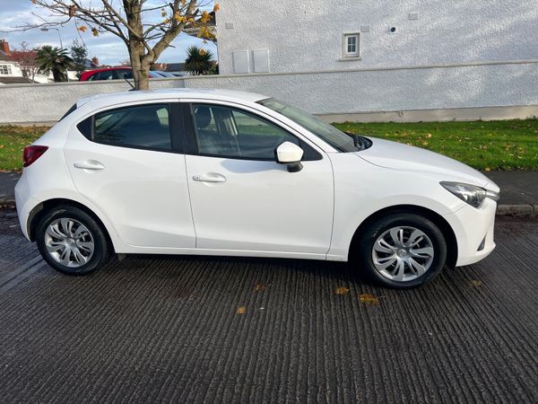 Mazda Demio MPV, Petrol, 2016, White