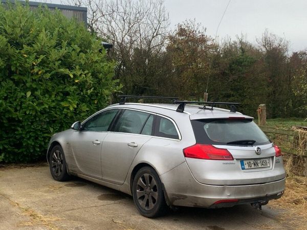 Vauxhall Insignia Estate, Diesel, 2010, Silver
