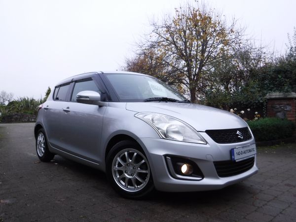 Suzuki Swift Hatchback, Petrol, 2014, Silver