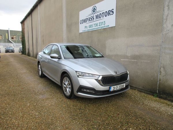 Skoda Octavia Saloon, Diesel, 2021, Grey