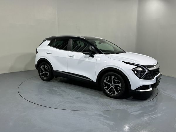 Kia Sportage SUV, Diesel Hybrid, 2023, White