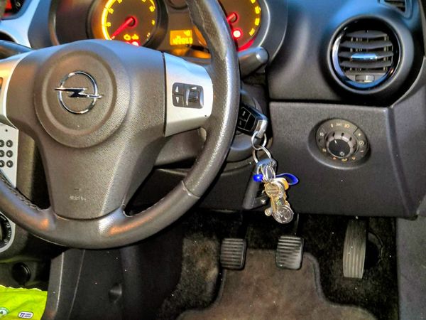 Opel Corsa Hatchback, Petrol, 2010, Black