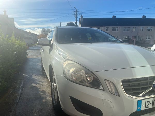 Volvo V60 Estate, Diesel, 2012, White
