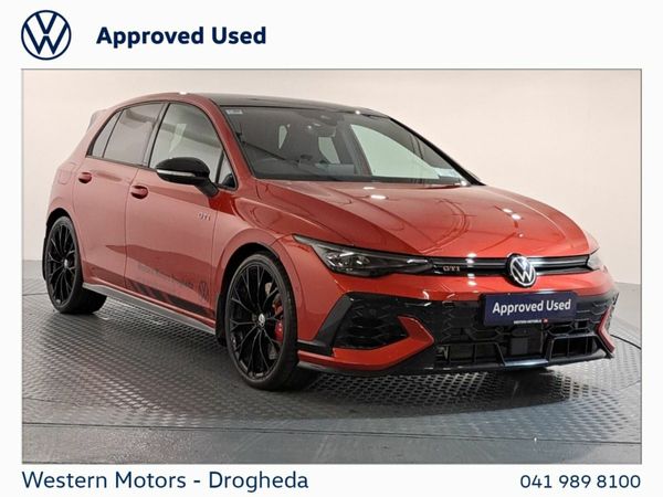 Volkswagen Golf Estate, Petrol, 2025, Red