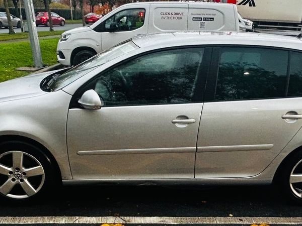 Volkswagen Golf Hatchback, Petrol, 2008, Silver