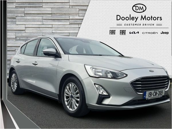 Ford Focus Hatchback, Petrol, 2019, Grey