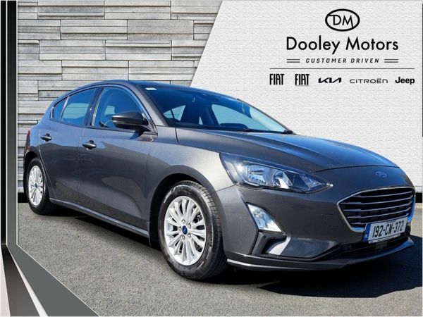 Ford Focus Hatchback, Petrol, 2019, Grey