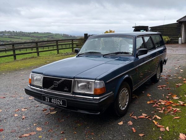 Volvo 200 Series Estate, Petrol, 1993, Blue