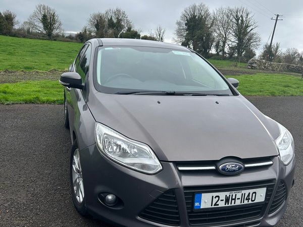 Ford Focus Hatchback, Diesel, 2012, Brown
