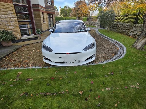 Tesla Model S Hatchback, Electric, 2018, White