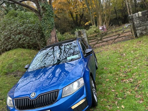 Skoda Octavia Saloon, Diesel, 2015, Blue