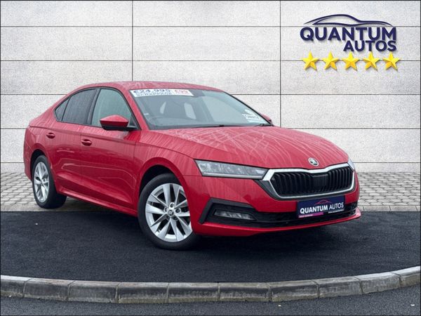 Skoda Octavia Hatchback, Petrol Plug-in Hybrid, 2022, Red