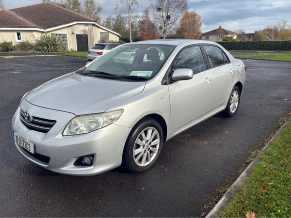 Toyota Corolla Saloon, Petrol, 2010, Silver