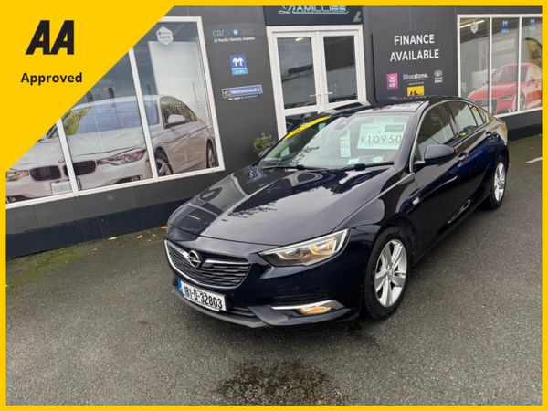 Opel Insignia Hatchback, Diesel, 2018, Blue