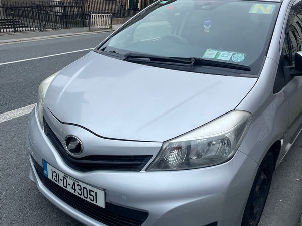 Toyota Vitz Hatchback, Petrol, 2013, Silver